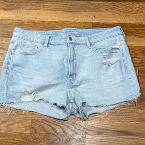 OLD NAVY OG straight distressed jean shorts.